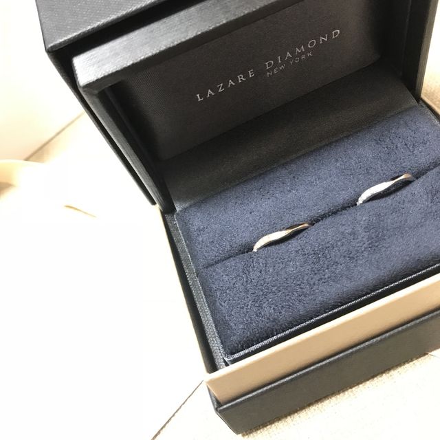 【ラザール ダイヤモンド(LAZARE DIAMOND)の口コミ】 指が綺麗に見えるもの、あまり華美ではないダイヤ入りを探していてこちら…