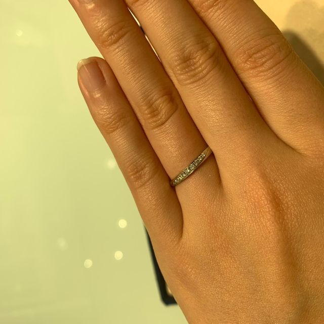 【ヴァンドーム青山(VENDOME AOYAMA)の口コミ】 いずれもストレートラインでダイヤモンドが入っているデザインです。
Flev…