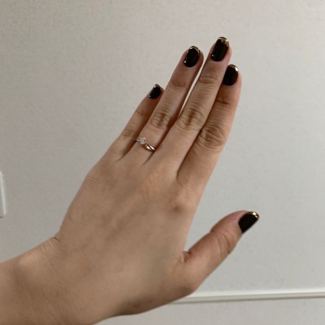 【LAPAGE(ラパージュ)の口コミ】 結婚指輪と重ね付けをして、可愛いデザインの指輪を選びました。結婚指輪…