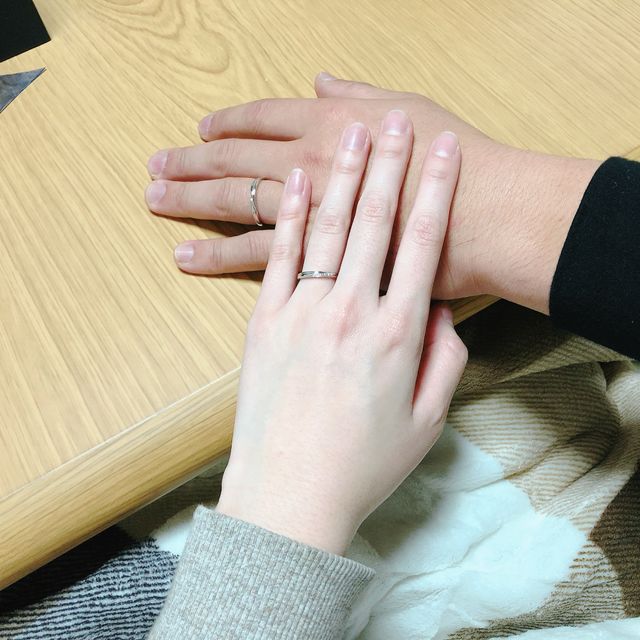 【銀座ダイヤモンドシライシの口コミ】 ネームブランドもあり、デザインも気に入りました。
ストレートやウェーブ…