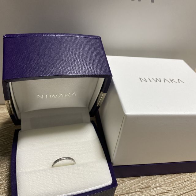 【俄(にわか)の口コミ】 普段アクセサリー類をつけないのでシンプルなものを探していました。俄さ…