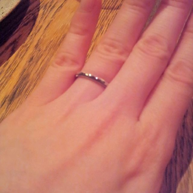 【ティファニー(Tiffany & Co.)の口コミ】 基本的には旦那さんが！
ミルグレイン加工は凄く人気があるみたいです！
…