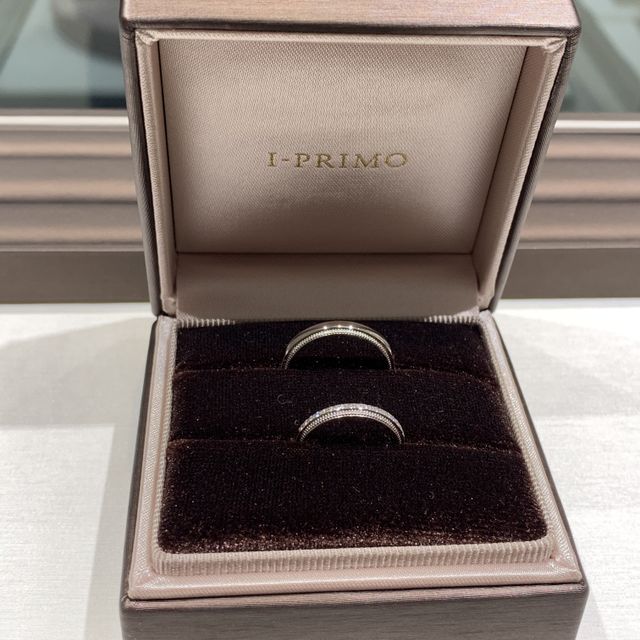 【アイプリモ(I-PRIMO)の口コミ】 指輪のデザインで決めました。彼女はダイヤがありつつ生活の邪魔にならな…