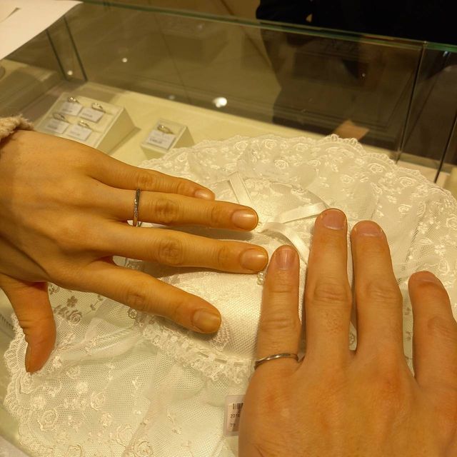 【TRECENTI(トレセンテ)の口コミ】 着け心地が非常に良くて、手に馴染んだから。
また、明るくてテンポの良い…