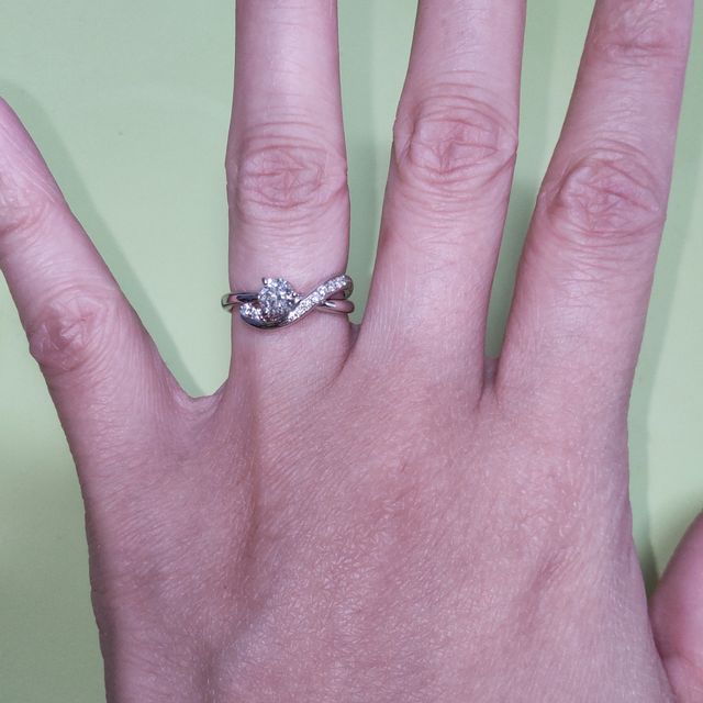 【BRILLIANCE+(ブリリアンスプラス)の口コミ】 Webサイトで見てひとめぼれしました。デザインがとても気に入ってます。 …