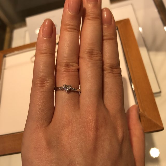 【STAR JEWELRY(スタージュエリー)の口コミ】 デザインが個性的。ハート型、星型が珍しい。ダイヤカラットが大きいとも…