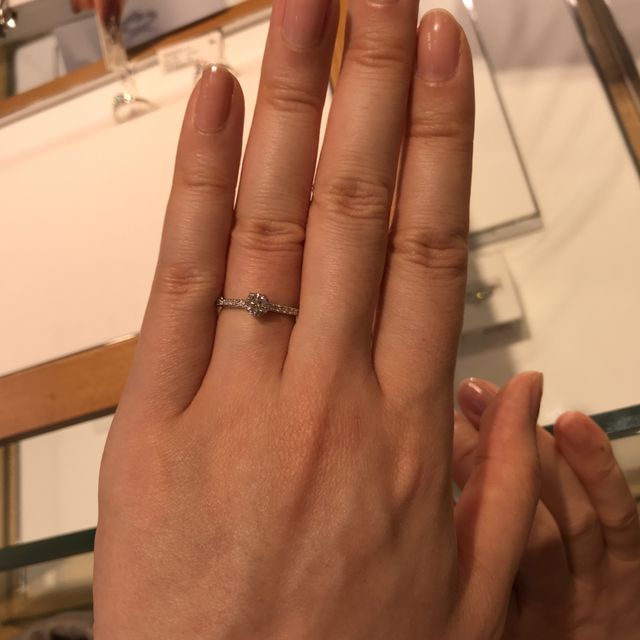 【STAR JEWELRY(スタージュエリー)の口コミ】 デザインが個性的。ハート型、星型が珍しい。ダイヤカラットが大きいとも…