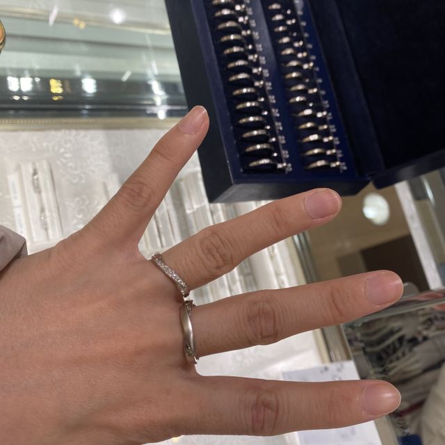 【ヴァンドーム青山(VENDOME AOYAMA)の口コミ】 ピンクゴールド＆プラチナで、ミルウチのあるデザインに一目惚れしました…