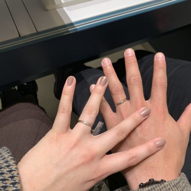 【銀座ダイヤモンドシライシの口コミ】 店内の指輪はデザインが多数あり、たくさんのデザインの中から自分たちの…