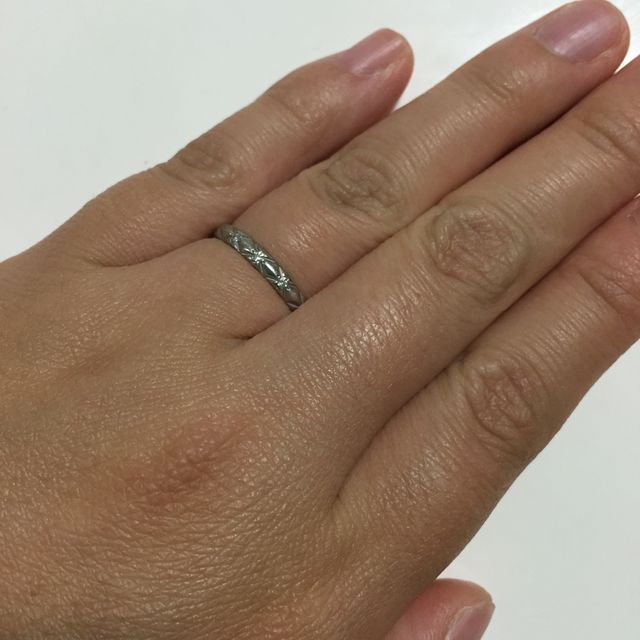 【シャネル(CHANEL)の口コミ】 結婚指輪の定番ブランドでは購入したくないなと思っていた所憧れのブラン…