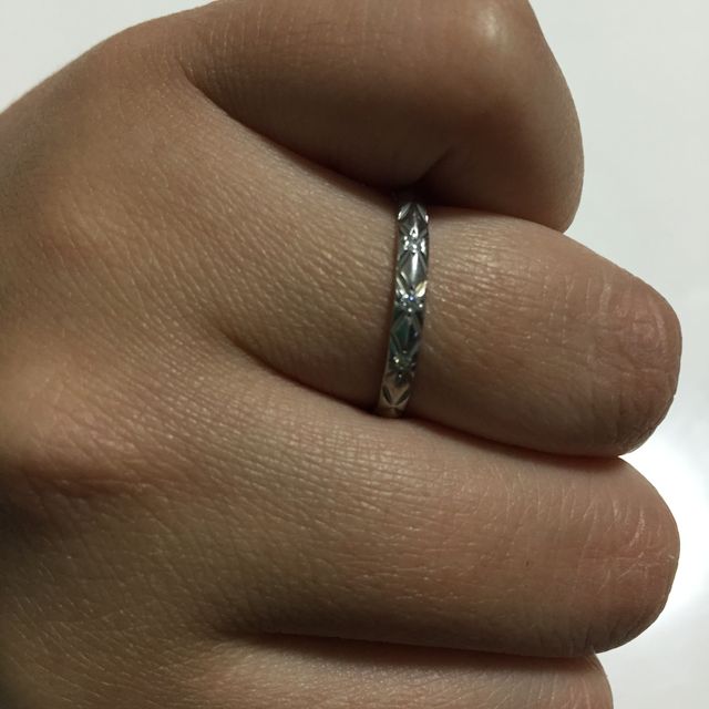 【シャネル(CHANEL)の口コミ】 結婚指輪の定番ブランドでは購入したくないなと思っていた所憧れのブラン…