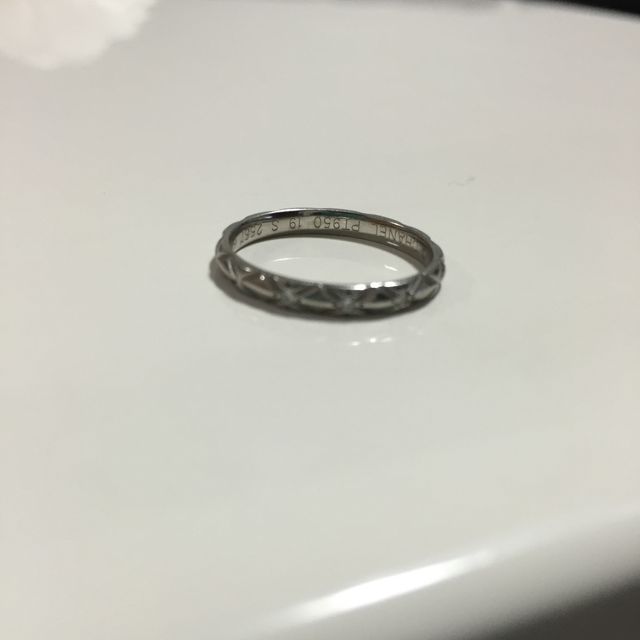 【シャネル(CHANEL)の口コミ】 結婚指輪の定番ブランドでは購入したくないなと思っていた所憧れのブラン…