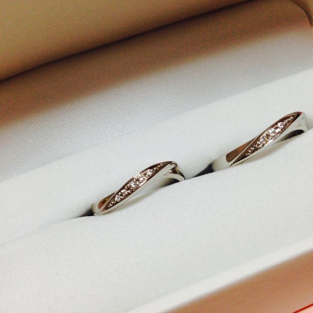 【結婚指輪手作り.comの口コミ】 完全手作りの世界に一つしかない指輪が作れる。自分で形を掘って作れるの…