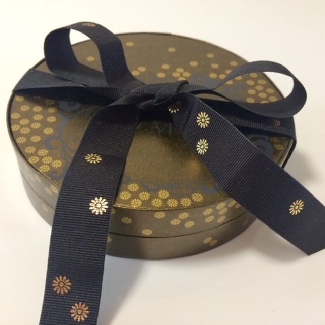 【TOMOE(トモエ)の口コミ】 デザインの可愛らしさ華やかさに一目ぼれでした。リング部分がゴールドな…