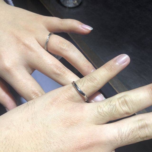 【TRECENTI(トレセンテ)の口コミ】 デザインはシンプルなのでエンゲージリングやマリッジリングはとてもおす…