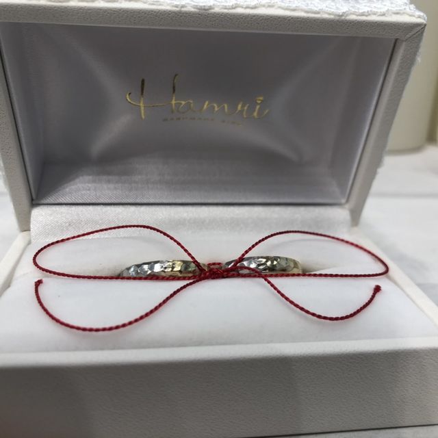 【Hamri(ハムリ)の口コミ】 デザインはK18とプラチナのコンビにしました。気分によって色が使い分けら…