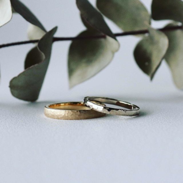 【鶴(mikoto)の口コミ】 シンプルなストレートに何かテクスチャーを入れたいと思い指輪を探してい…