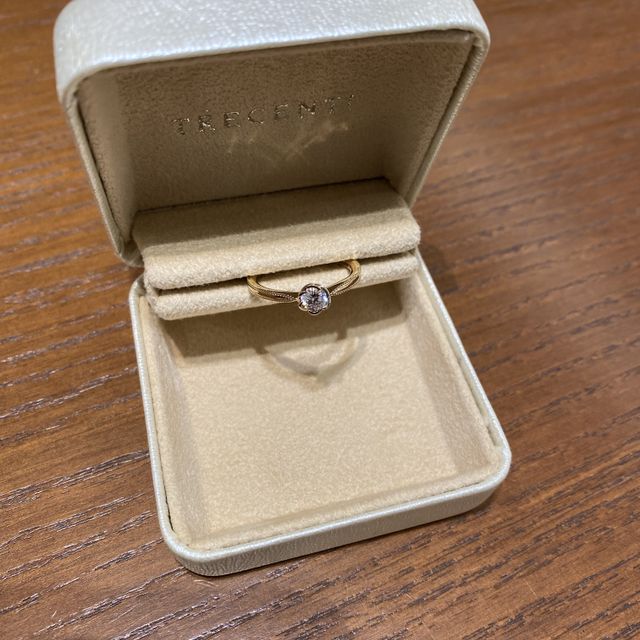 【TRECENTI(トレセンテ)の口コミ】 お花のデザインが可愛く数あるブランドからこのトレセンテの他社にない華…