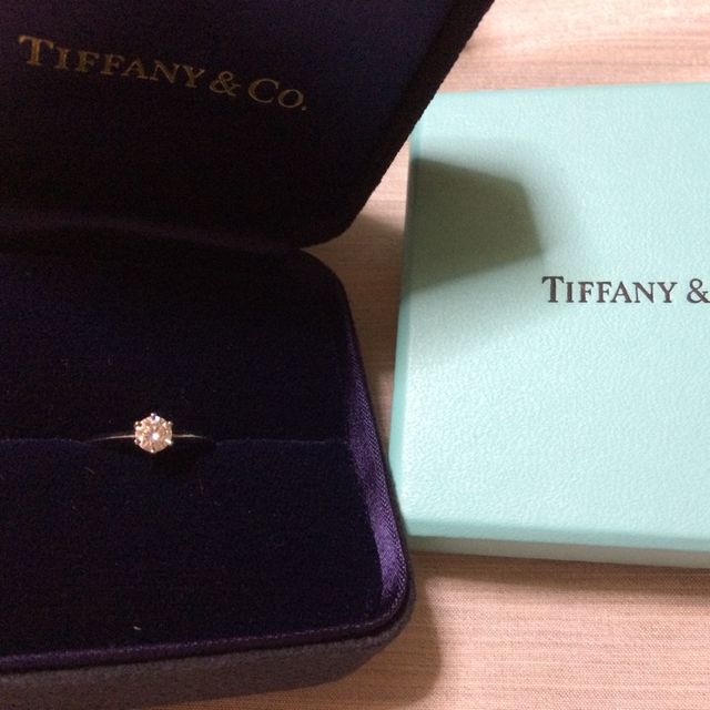 【ティファニー(Tiffany & Co.)の口コミ】 他ブランドで購入したものがホワイトゴールドでしたので、イレギュラーだ…