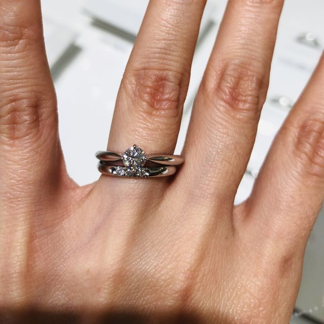 【MIKIMOTO(ミキモト)の口コミ】 重ね付けを前提として考えていたためセットリングでみせて頂きました。
婚…