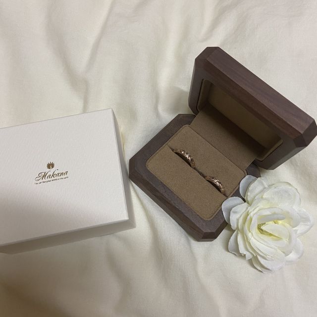 【Makana(マカナ)の口コミ】 結婚指輪はハワイアンジュエリーと決めていました。
お店の方にお伝えした…