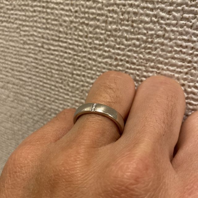 【ハリー・ウィンストン(Harry Winston)の口コミ】 スリーストーンバンドリングになります。ハリーウィンストンはダイヤモン…