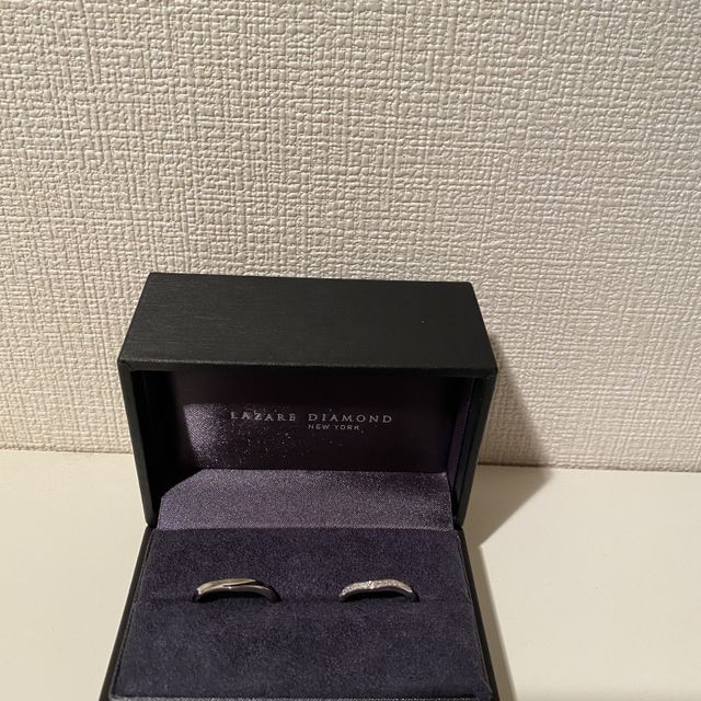【ラザール ダイヤモンド(LAZARE DIAMOND)の口コミ】 デザイン、ダイヤの輝き
デザイン→とにかく種類が豊富でした。小さな…