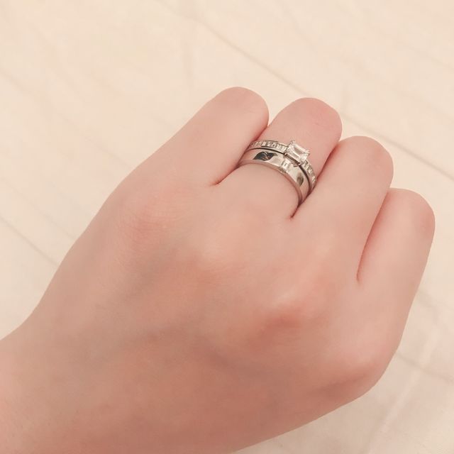 【ORECCHIO(オレッキオ)の口コミ】 華奢ではなく幅が広めのリングで人と被らないようなデザインを探していた…