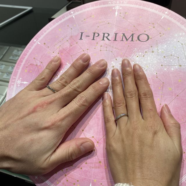 【アイプリモ(I-PRIMO)の口コミ】 ごつごつしてて、細めな自分の指に合うデザインで、2人とも気に入ったデザ…