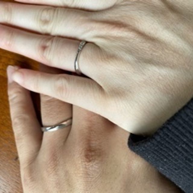 【COLANY(コラニー)の口コミ】 指輪のデザインと着け心地がとてもよかったです。５０年保証があるのも安…