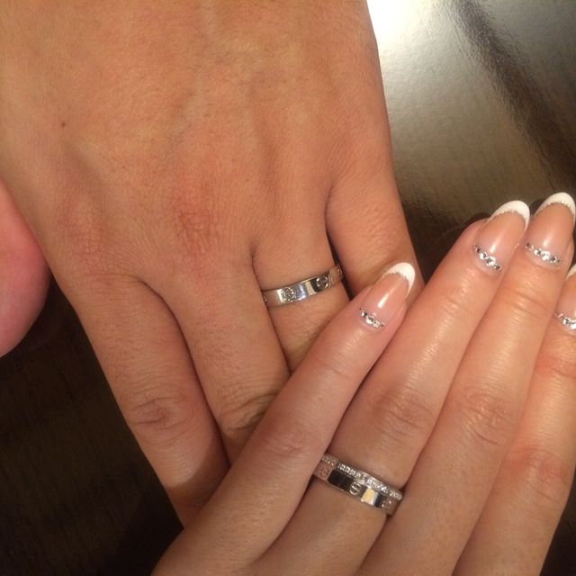 【カルティエ(Cartier)の口コミ】 ビーラブリングとラブリングスリーフープで悩みましたがビーラブの方は少…