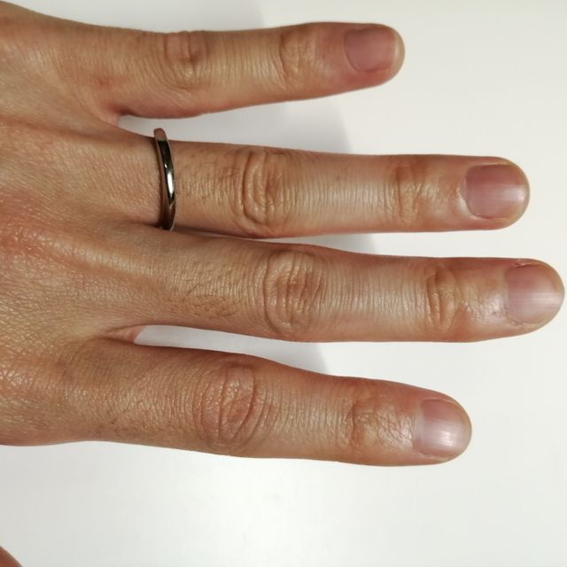 【エクセルコダイヤモンド(EXELCO DIAMOND)の口コミ】 デザイン。曲がったデザインのものを探しており、他のブランドともいくつ…