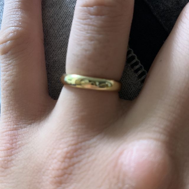 【アイプリモ(I-PRIMO)の口コミ】 夫婦でゴールドが好きなので元々ゴールドで決めていました。初めて見に行…