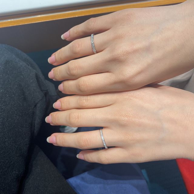 【エクセルコダイヤモンド(EXELCO DIAMOND)の口コミ】 数々のブランドの指輪を試着しましたが私はエクセルコさんの指輪が一番輝…