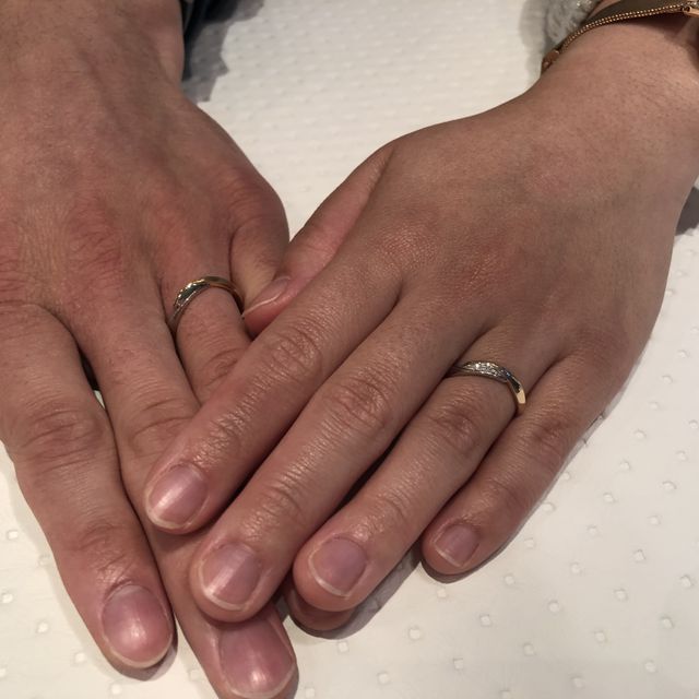 【LAPAGE(ラパージュ)の口コミ】 どんなデザインがいいかわからず、いろんなデザインの指輪をたくさんつけ…