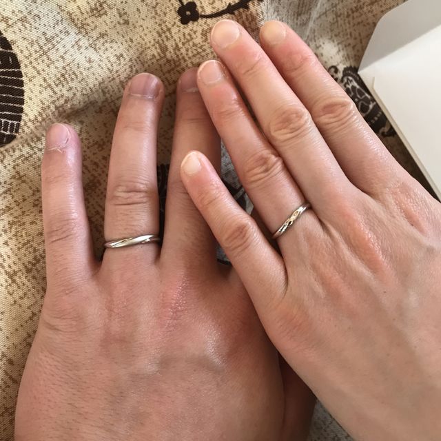 【エクセルコダイヤモンド(EXELCO DIAMOND)の口コミ】 指輪のデザインがとても求めていたものに近かったです。ピカピカしている…