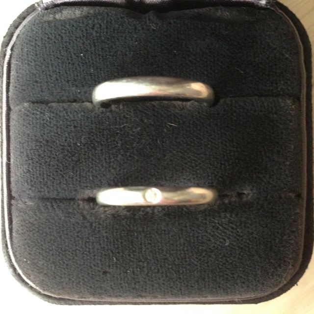 【ティファニー(Tiffany & Co.)の口コミ】 夫がティファニーにこだわりがあり随分研究したようで、試着してみたとこ…