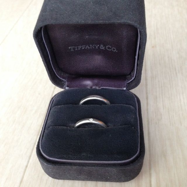 【ティファニー(Tiffany & Co.)の口コミ】 夫がティファニーにこだわりがあり随分研究したようで、試着してみたとこ…