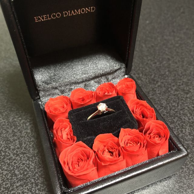 【エクセルコダイヤモンド(EXELCO DIAMOND)の口コミ】 彼が選んで贈ってくれたものなのですが、彼が言うにはシンプルなデザイン…