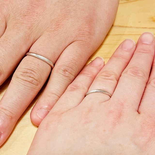 【宝寿堂(ほうじゅどう)の口コミ】 仕事中につけていても主張しすぎない、ダイヤモンド無しのシンプルなデザ…