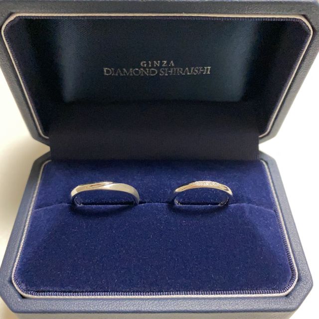 【銀座ダイヤモンドシライシの口コミ】 婚約指輪を他のブランドで買ってもらったが、同じブランドで結婚指輪を購…