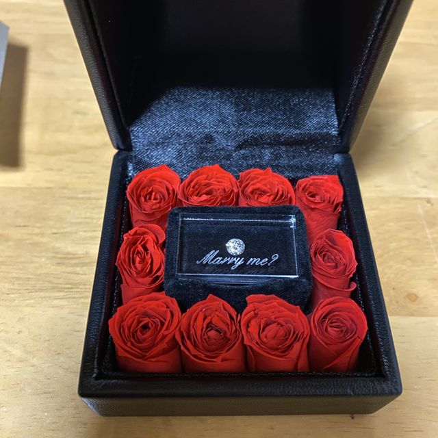 【エクセルコダイヤモンド(EXELCO DIAMOND)の口コミ】 シンプルでダイヤ1粒のみのデザインを探していましたが、担当の方や彼氏の…