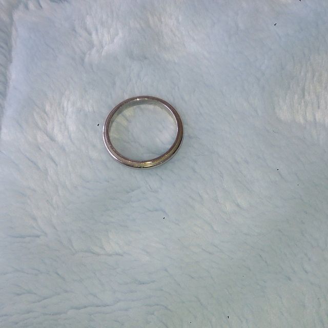 【ティファニー(Tiffany & Co.)の口コミ】 シンプルデザインが好きだったため好みのデザインのリングを探していたと…