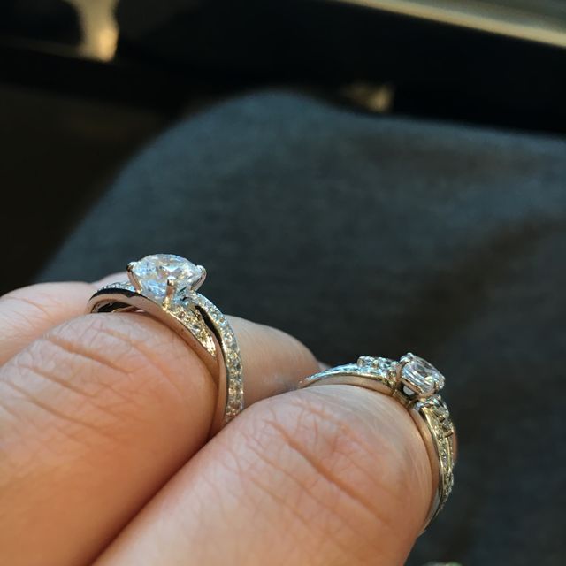 【WATANABE / 卸商社直営　渡辺の口コミ】 シンプルなデザインも素敵ですがゴージャスな指輪に憧れがあり、悩みに悩…