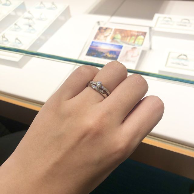 【銀座ダイヤモンドシライシの口コミ】 何店舗か指輪を見に行きましたが、銀座ダイヤモンドシライシさんのダイヤ…