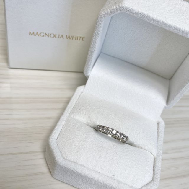 【MAGNOLIA WHITE JEWELRY(マグノリアホワイトジュエリー)の口コミ】 人気のエタニティリングは昔からの憧れでした。こちらのブランドにあるエ…
