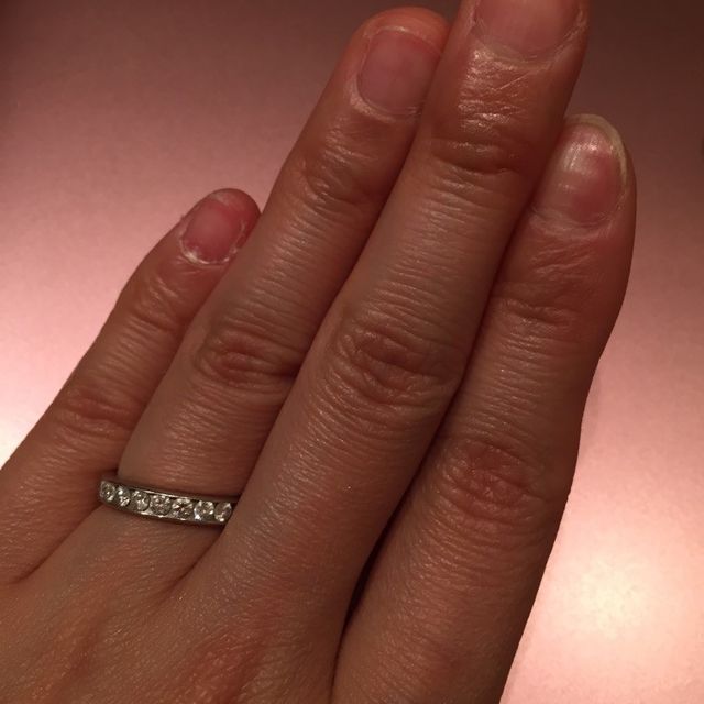 【ハリー・ウィンストン(Harry Winston)の口コミ】 憧れのハリーウィンストンであったことが１番の決め手でした。
他にも気に…