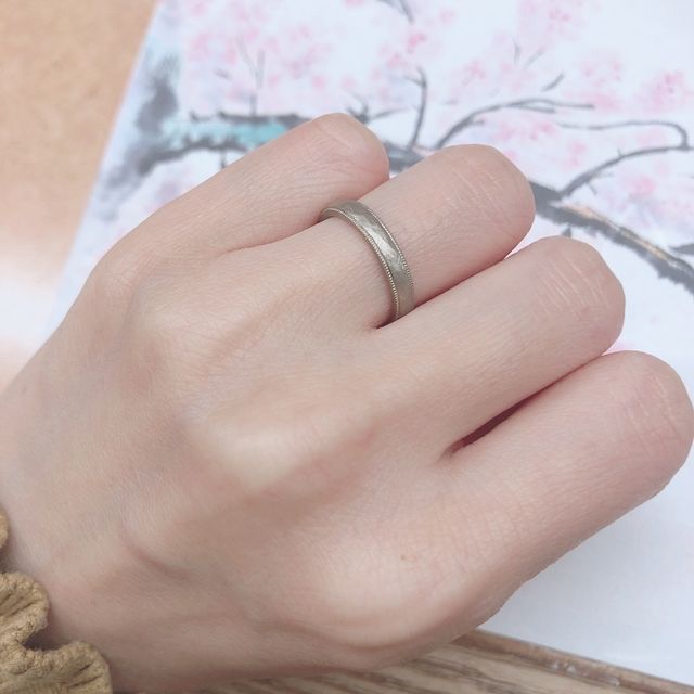 【atelier tamari(アトリエタマリ)の口コミ】 無料で頂いたパンフレットをみながら、大まかなデザインを決めておく。店…