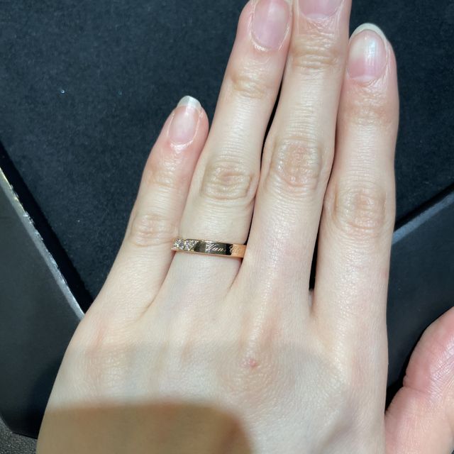 【ヴァン クリーフ＆アーペル(Van Cleef & Arpels)の口コミ】 着用写真はピンクゴールドのものですが、購入したのはプラチナの方です。…