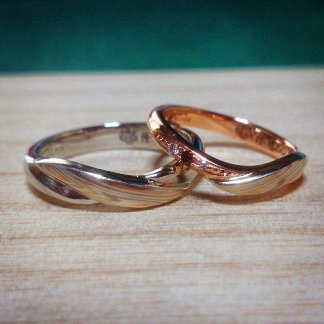 【杢目金屋(もくめがねや)の口コミ】 セミオーダーメイドできるのはもちろんのこと、和な雰囲気の指輪は珍しく…